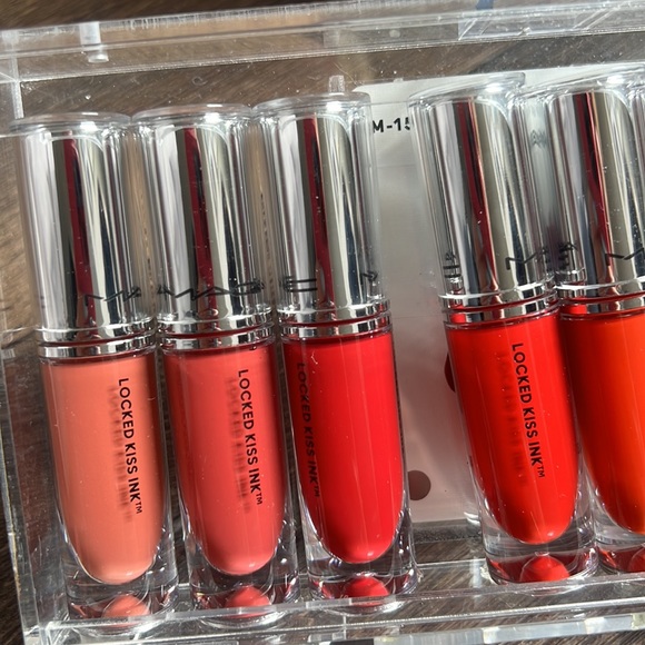 Mac Locked Kiss Ink Lipgloss - Picture 2 of 9